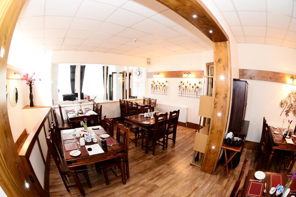 Sutton Park Guest House Блекпул Екстериор снимка