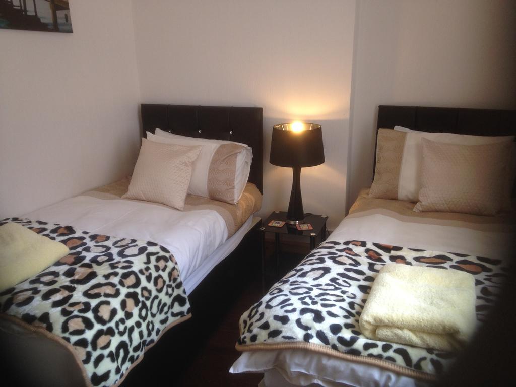 Sutton Park Guest House Блекпул Екстериор снимка