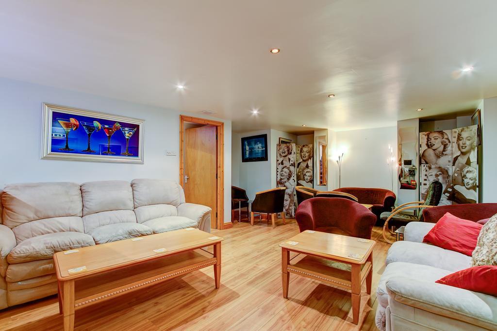 Sutton Park Guest House Блекпул Екстериор снимка