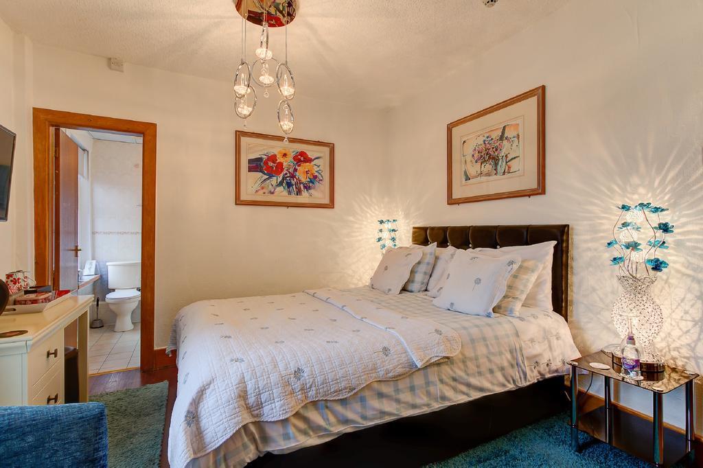 Sutton Park Guest House Блекпул Екстериор снимка