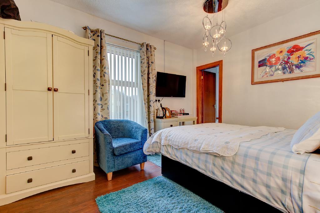 Sutton Park Guest House Блекпул Екстериор снимка