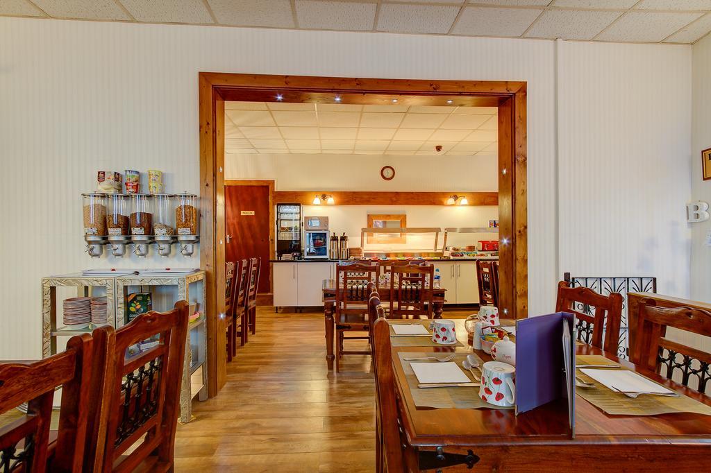 Sutton Park Guest House Блекпул Екстериор снимка