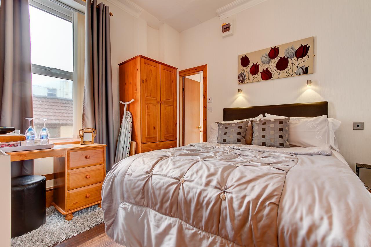 Sutton Park Guest House Блекпул Екстериор снимка
